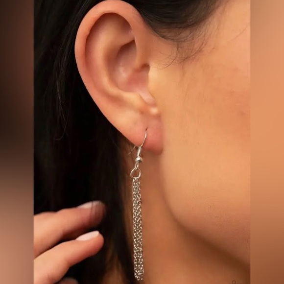 New 🍀💚🍀Four Leaf Clover Silver Necklace - Picture 3 of 4